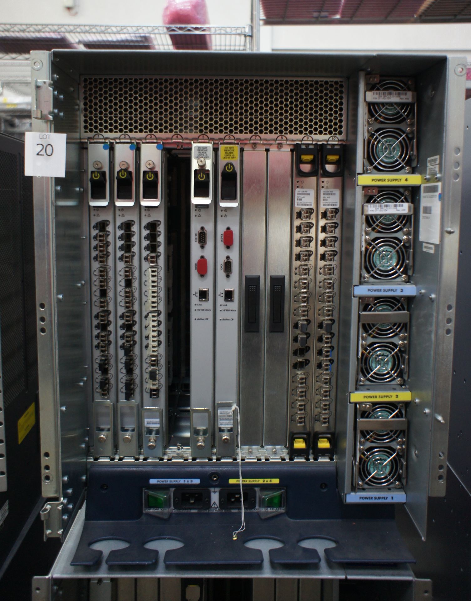IBM2109-M48 SAN256 director cabinet with 8x FC4/32 cards and 1x CP4 cards, IBM2109-M48 SAN256 - Image 33 of 35