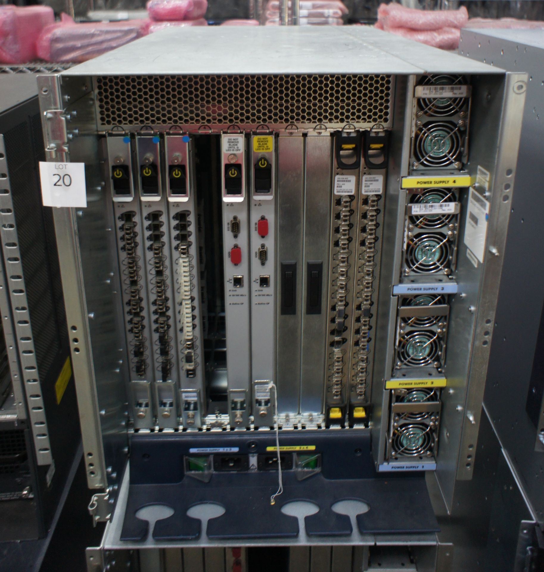 IBM2109-M48 SAN256 director cabinet with 8x FC4/32 cards and 1x CP4 cards, IBM2109-M48 SAN256 - Image 32 of 35
