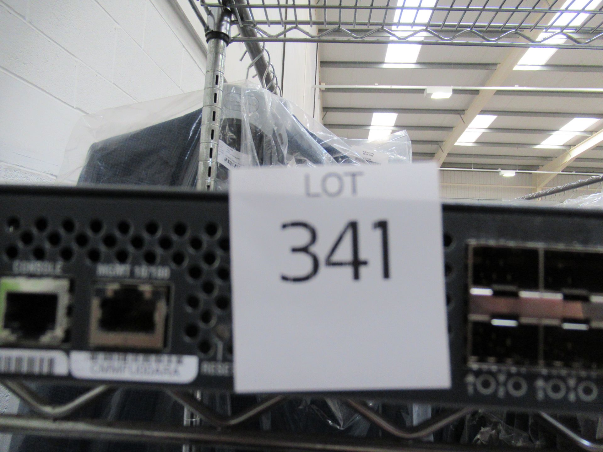 1 x HPE 24 Port SFP zl Module J8706A, ProCurve zl series and 1 x HPE HP 24-port Gig-T vl Module - Image 19 of 34