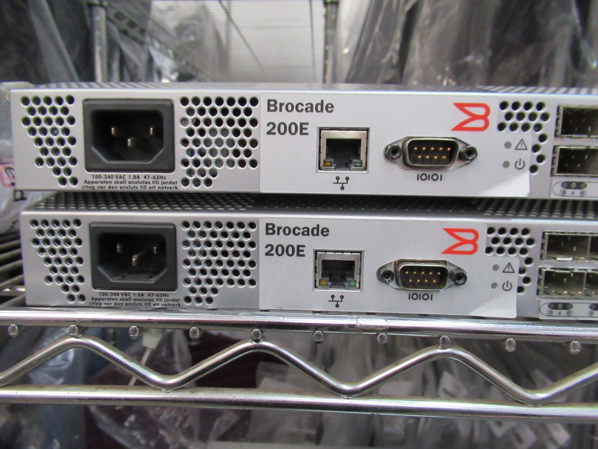 2 x McData 4300 switch, 2 x QLogic SANbox 3800 switch, Qlogic 3800, 1 x Brocade 200e switch, 200e - Image 7 of 40