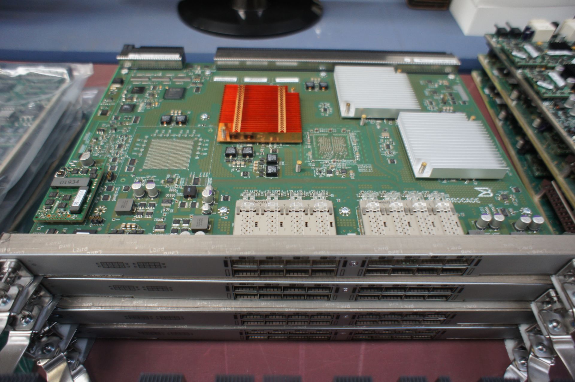 1 x HPE HP Procurve 2615-8-PoE Switch J9565A, 2 x AMS Power Supply Unit, DAE PS, 3276081-A, 1 x HP - Image 21 of 36