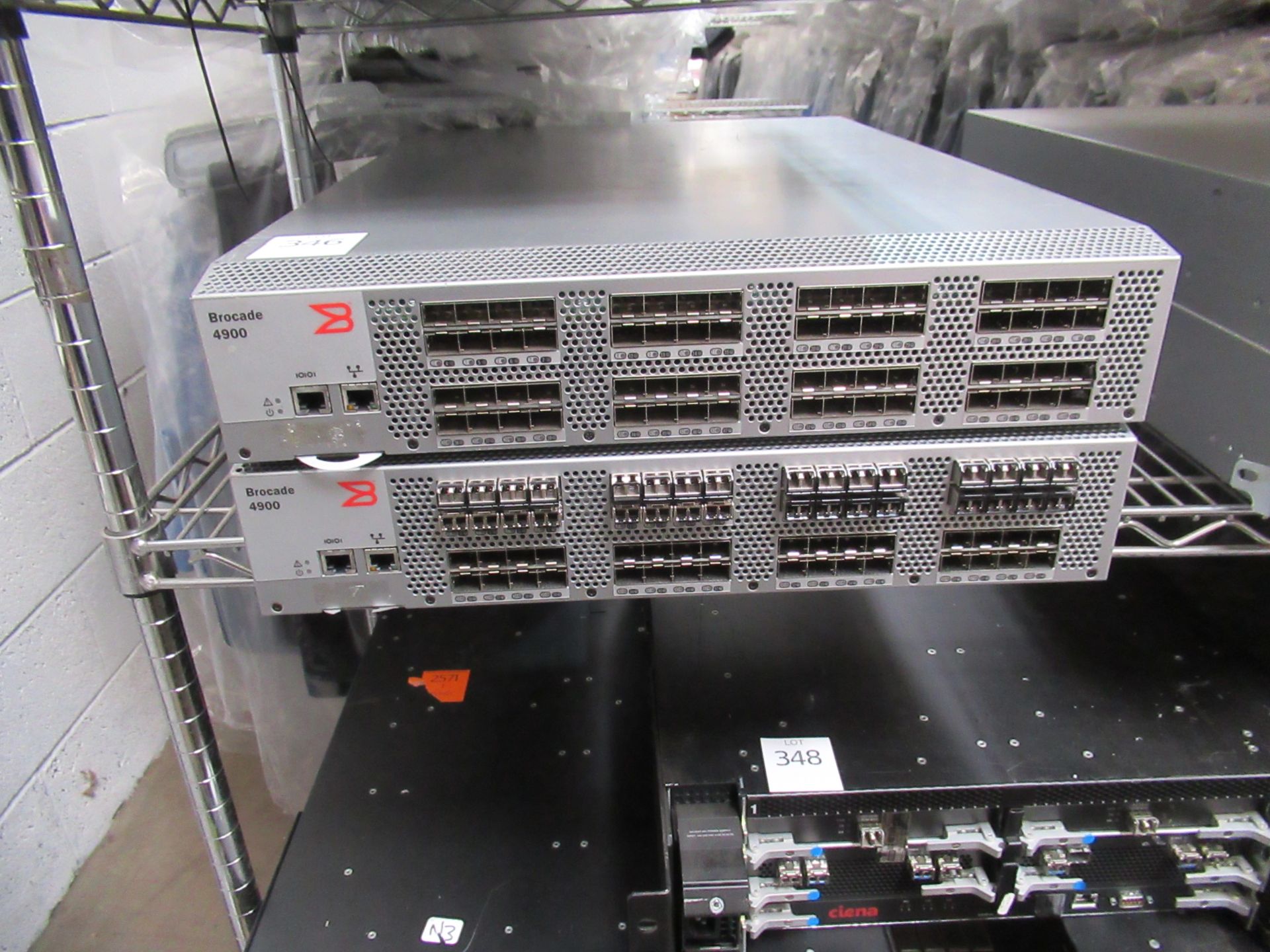 1 x FASTIRON EDGE 4802-POE Switch, ETHERNET SWITCH, 2 x Brocade 4900 Switch., FABRIC SWITCH, 2 x - Image 7 of 44