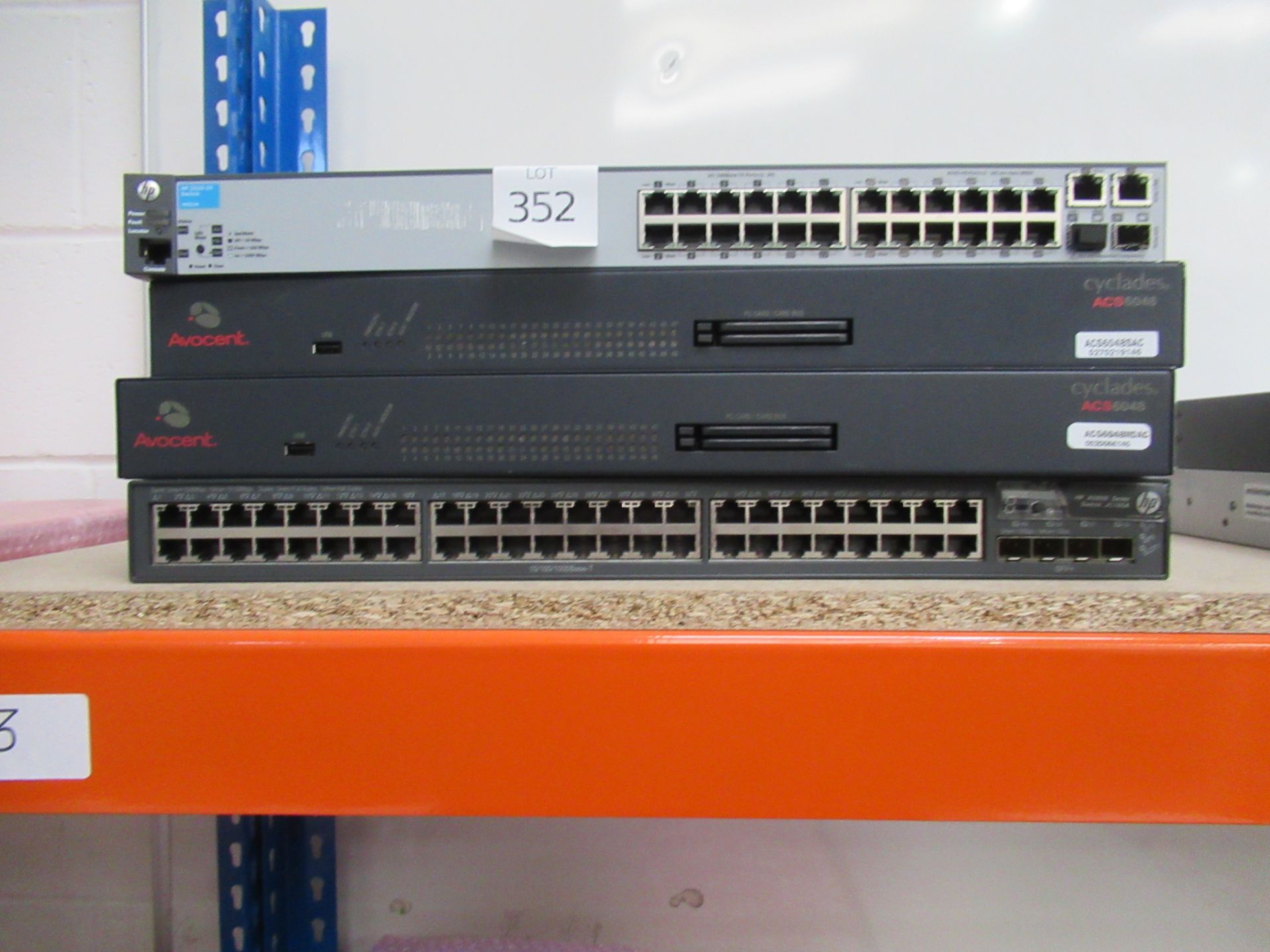 1 x FASTIRON EDGE 4802-POE Switch, ETHERNET SWITCH, 2 x Brocade 4900 Switch., FABRIC SWITCH, 2 x - Image 35 of 44