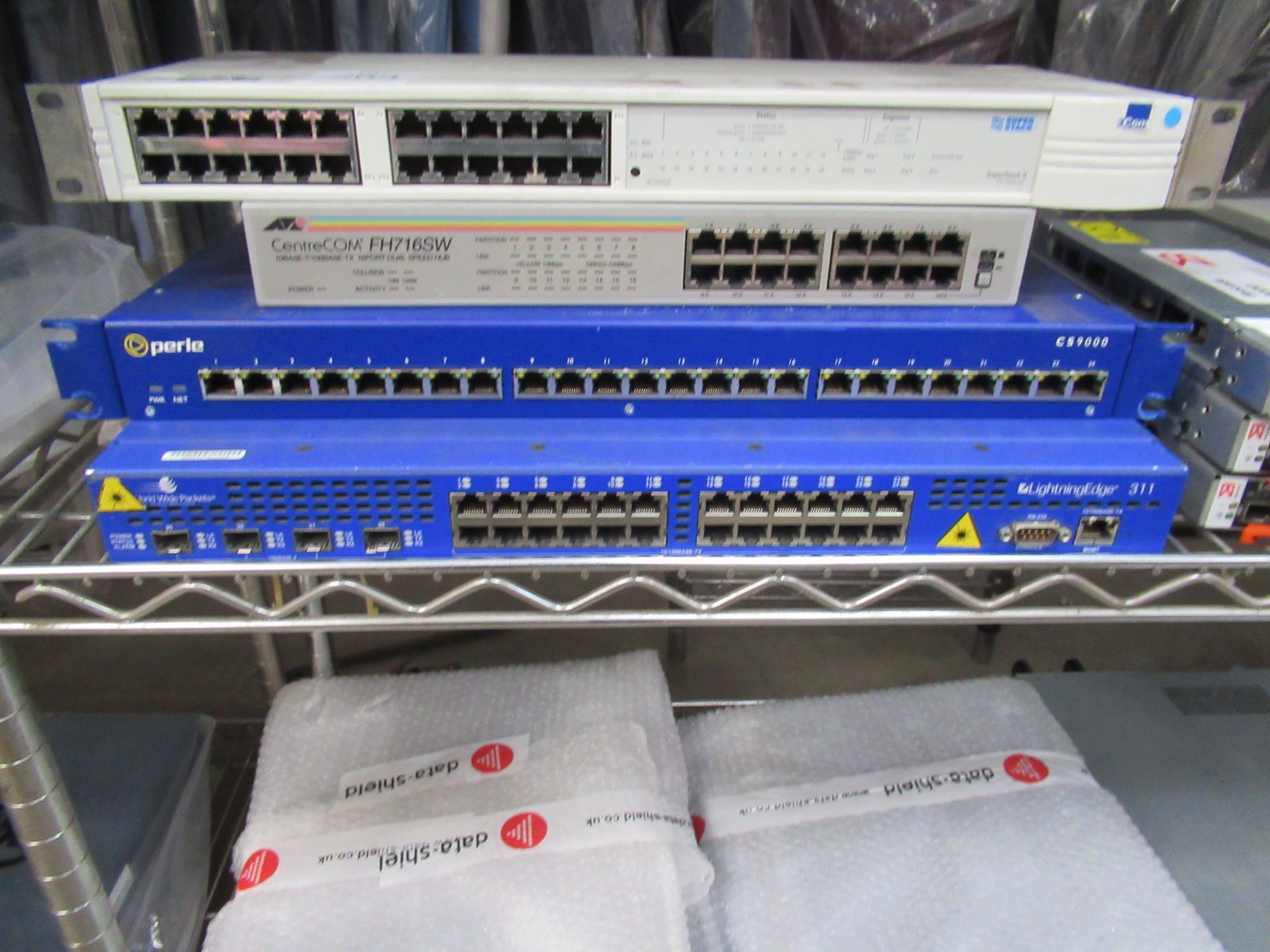 2 x McData 4300 switch, 2 x QLogic SANbox 3800 switch, Qlogic 3800, 1 x Brocade 200e switch, 200e - Image 26 of 40