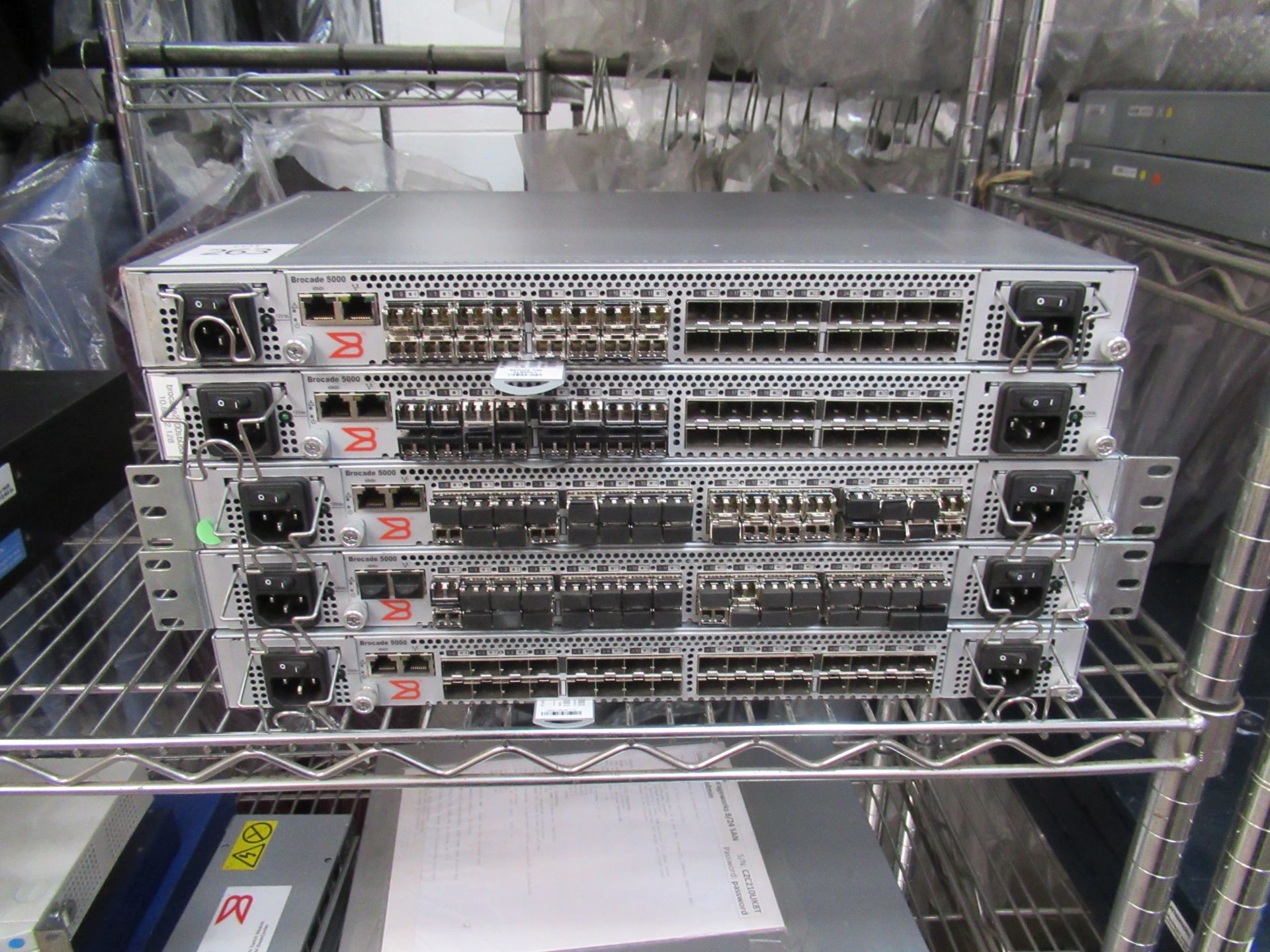 2 x McData 4300 switch, 2 x QLogic SANbox 3800 switch, Qlogic 3800, 1 x Brocade 200e switch, 200e - Image 18 of 40