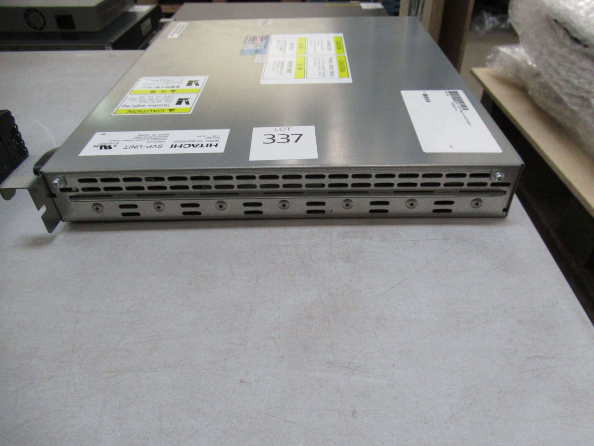 1 x HPE 24 Port SFP zl Module J8706A, ProCurve zl series and 1 x HPE HP 24-port Gig-T vl Module - Image 11 of 34