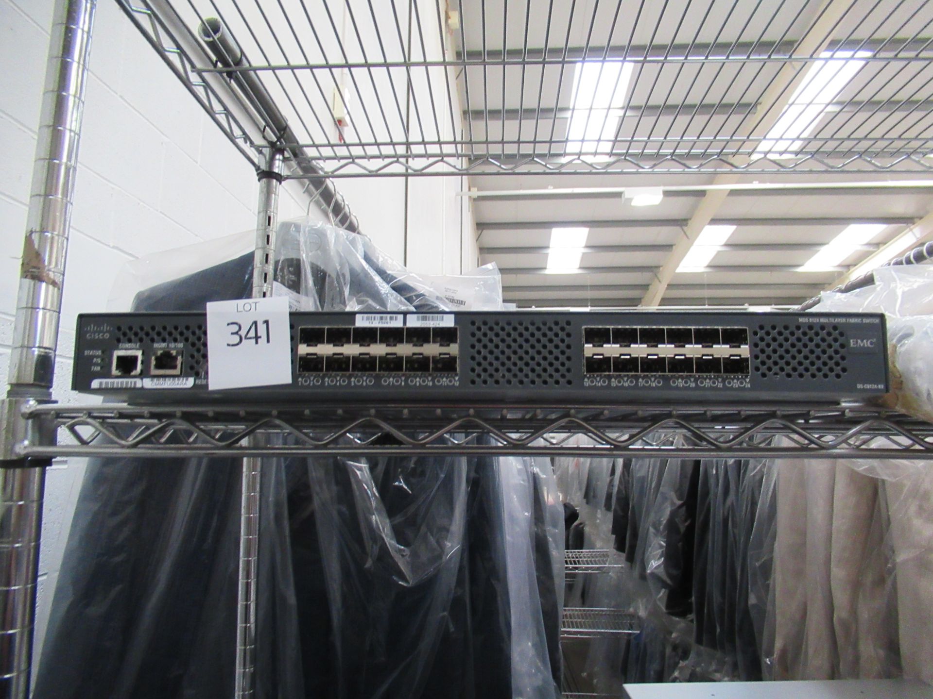 1 x HPE 24 Port SFP zl Module J8706A, ProCurve zl series and 1 x HPE HP 24-port Gig-T vl Module - Image 22 of 34