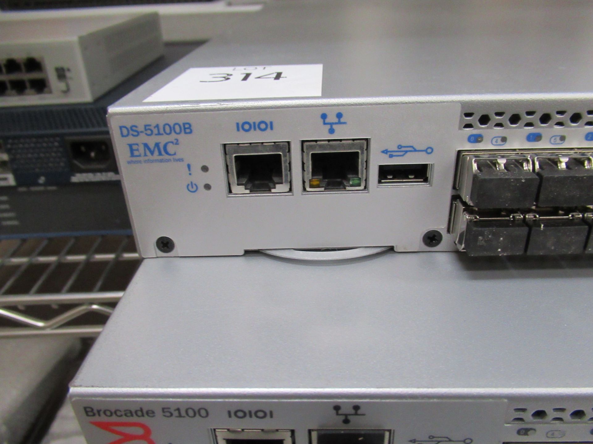 2 x Brocade AP7420 Switch, 2 x H3C S550 Series Ethernet Switch with CX4 Coupling Cable, 3 x - Image 19 of 38