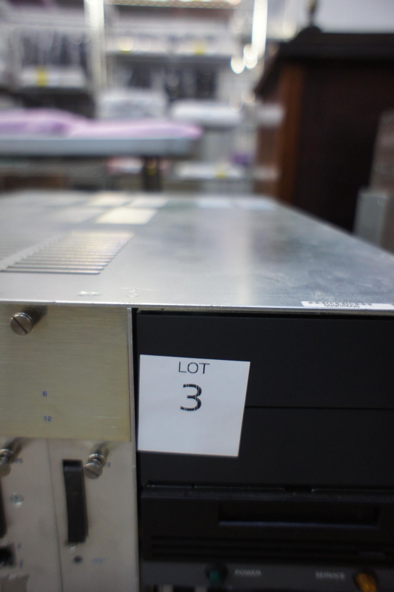 IBM 2109-M48 SAN256 director cabinet with 8x FC4/32 cards and 2x CP4 cards,CNT Ultranet storage - Image 5 of 30