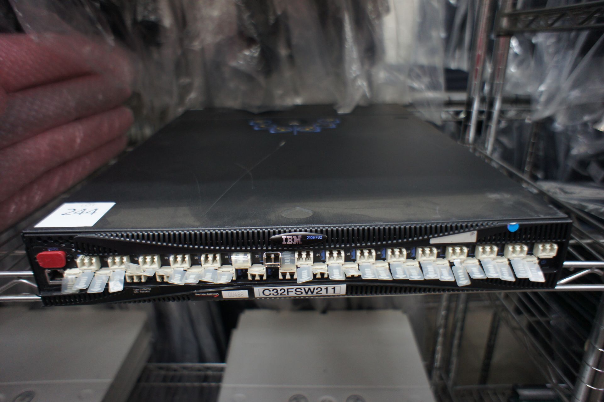 5 x Brocade 48000,FC4-32 (32 port 4G blade), 2 x Hitachi USPV 5529225-A FSW Controller, 2 x HPE - Image 17 of 32