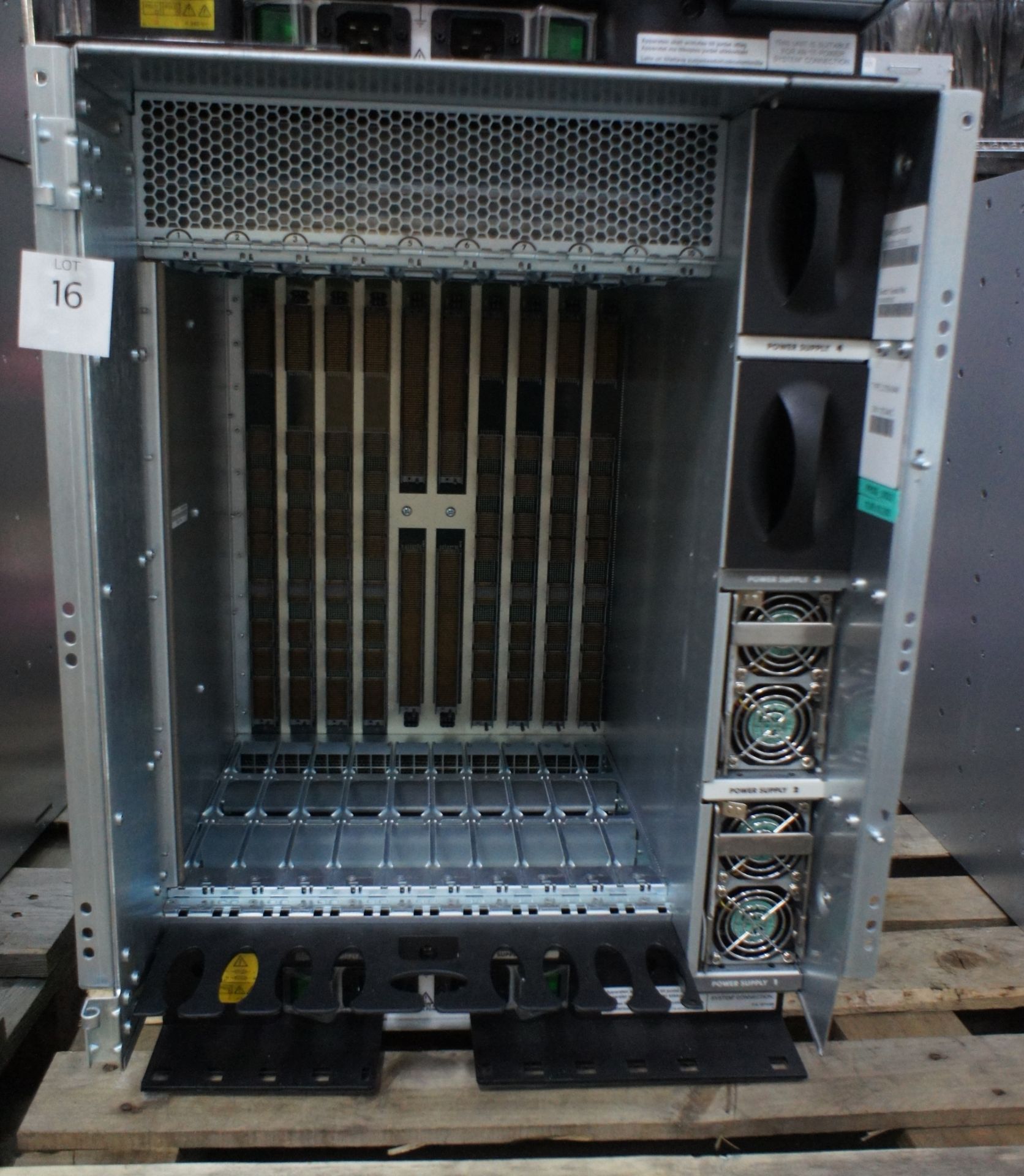 IBM2109-M48 SAN256 director cabinet with 8x FC4/32 cards and 1x CP4 cards, IBM2109-M48 SAN256 - Image 19 of 35