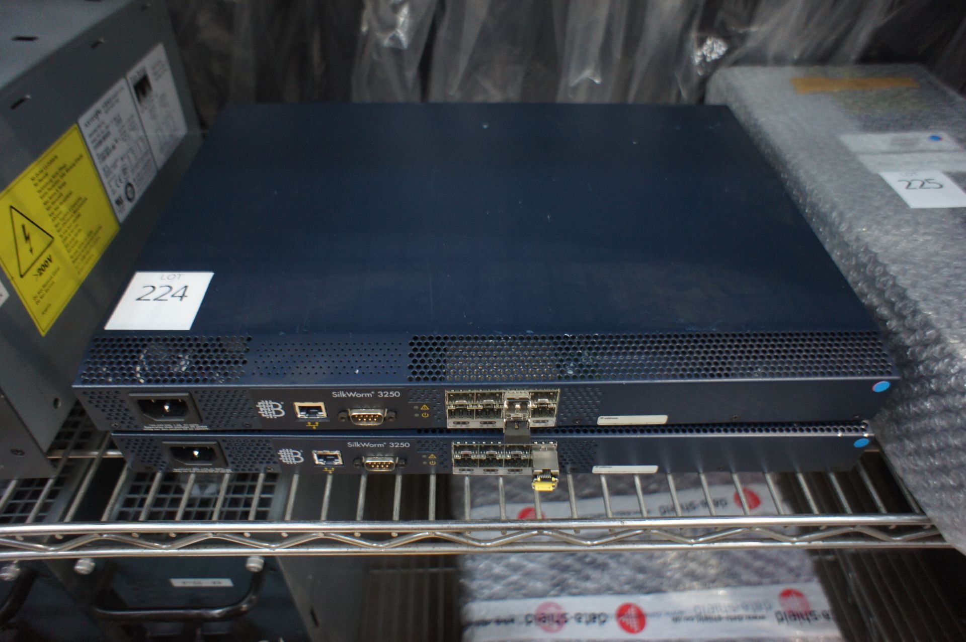 2 CNT EDGE extention unit, EDGE EXTENTION, 2 x Brocade 2109-S16 Switch, FIBRE SWITCH, 1 x Brocade - Image 26 of 31