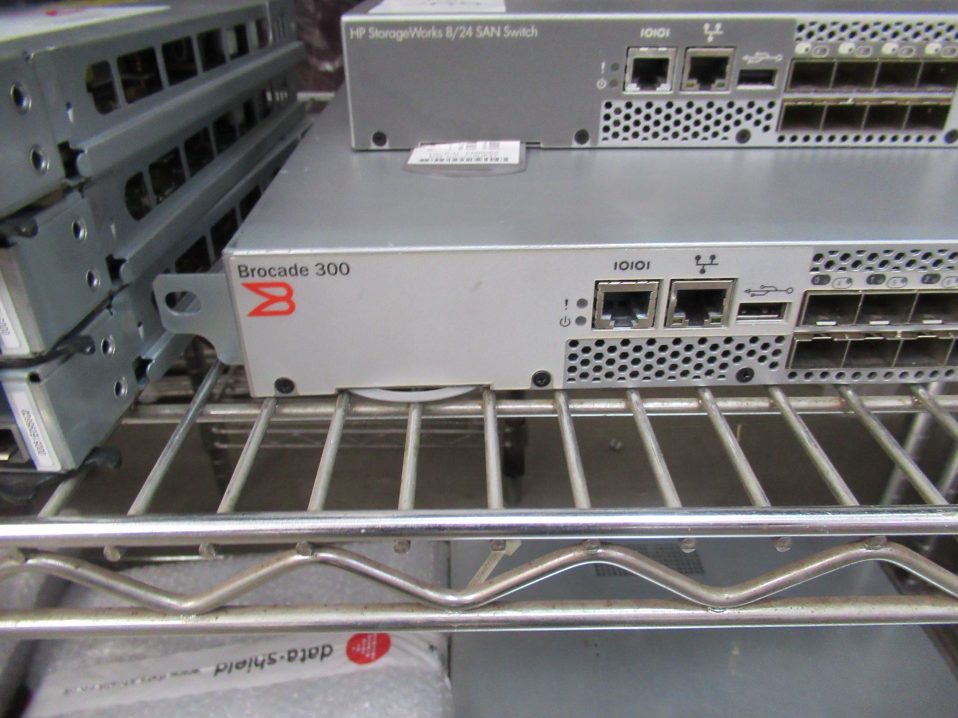 2 x McData 4300 switch, 2 x QLogic SANbox 3800 switch, Qlogic 3800, 1 x Brocade 200e switch, 200e - Image 28 of 40