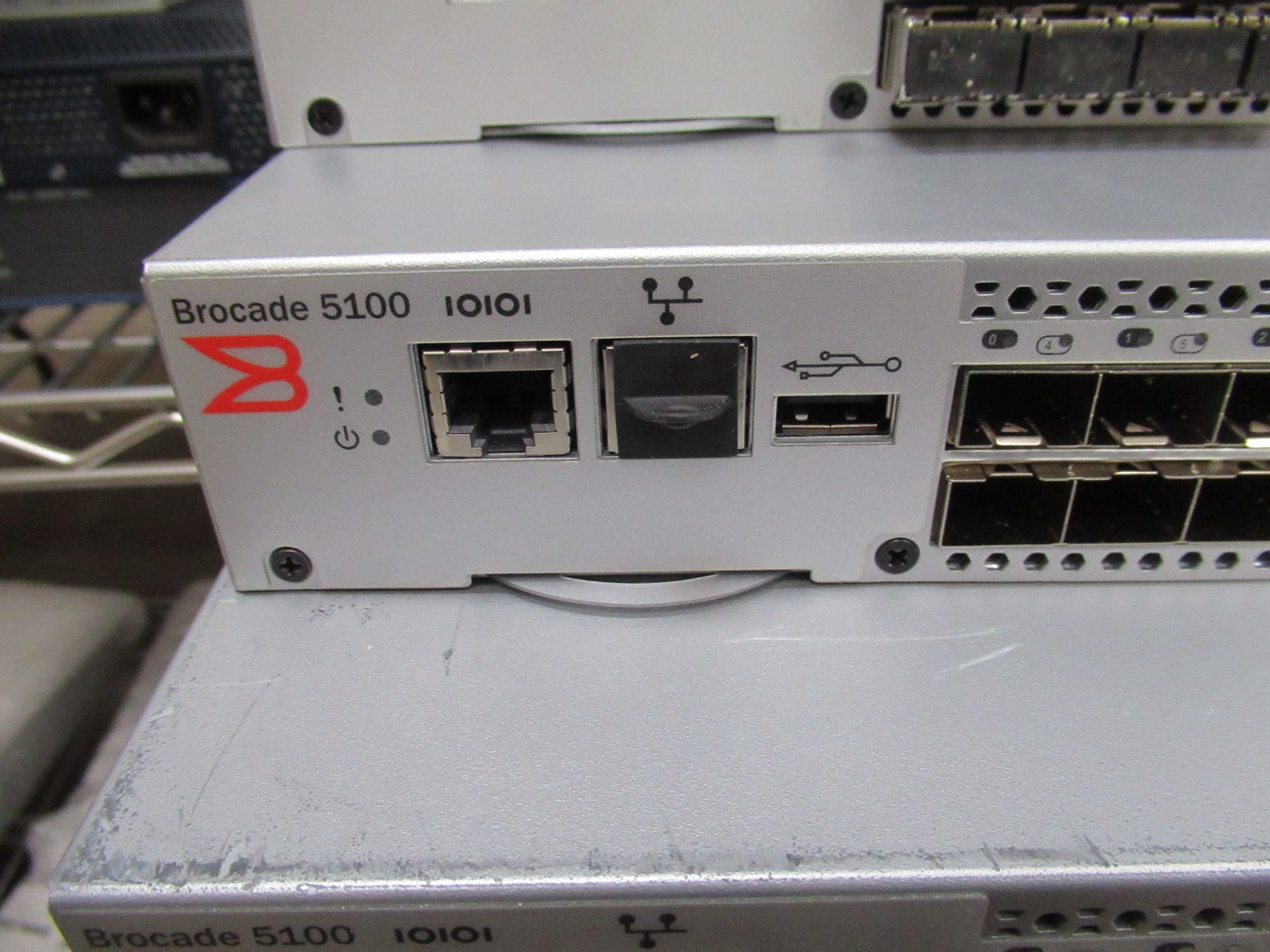 2 x Brocade AP7420 Switch, 2 x H3C S550 Series Ethernet Switch with CX4 Coupling Cable, 3 x - Image 18 of 38