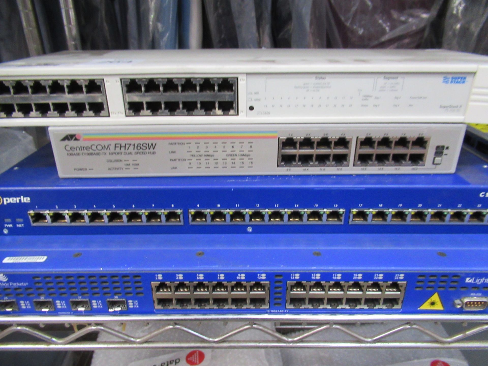 2 x McData 4300 switch, 2 x QLogic SANbox 3800 switch, Qlogic 3800, 1 x Brocade 200e switch, 200e - Image 23 of 40