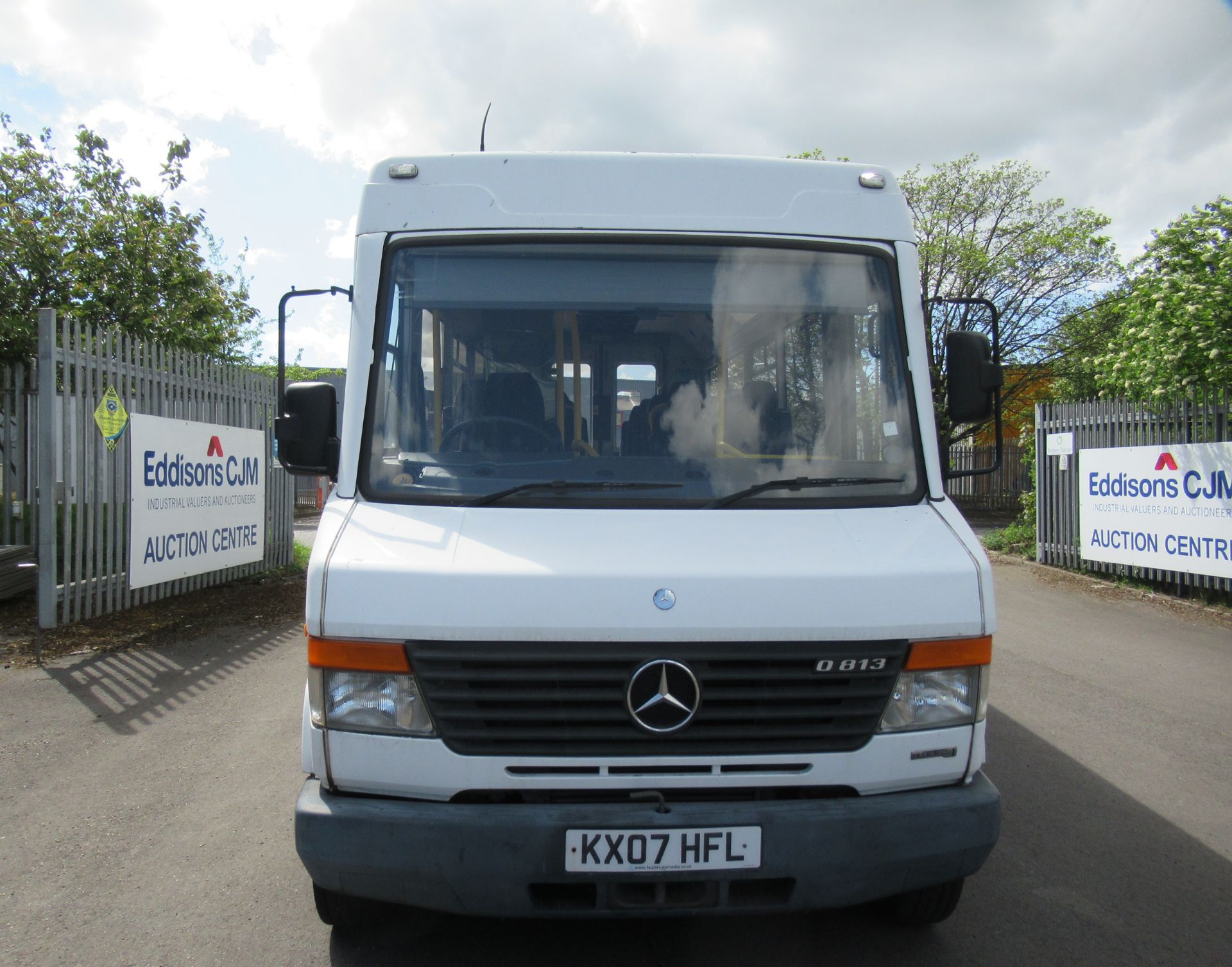 Mercedes 0813 Bluetec 4 Bus Coach - Image 3 of 23