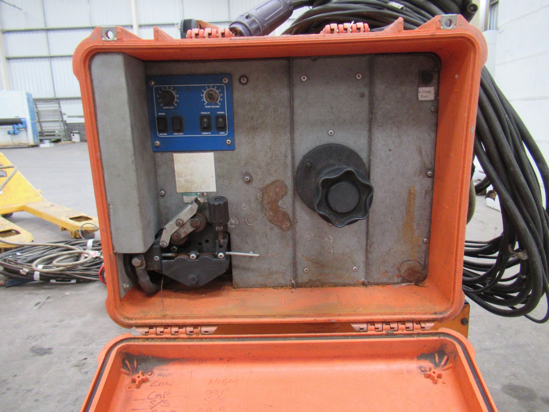 Newarc R4000 MiG welder with water cooler and Newarc WFU12RD wire feed with torch and leads - Image 5 of 9