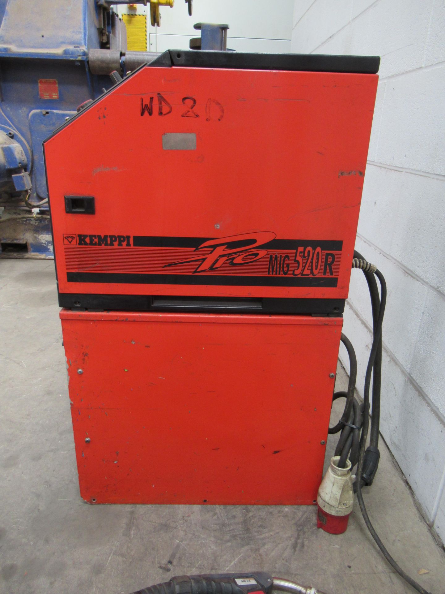 Kemppi MC Promig 520R welder with Kemppi Pro 3000 power source with torch - Image 3 of 8