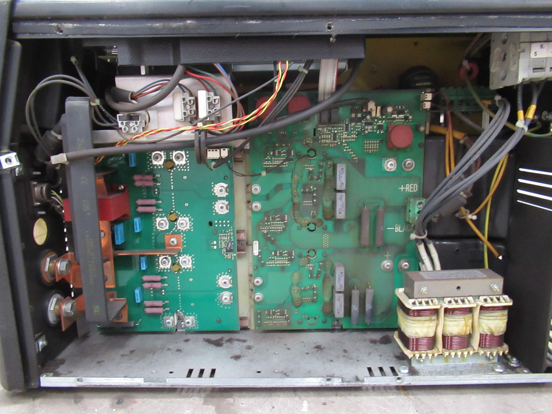 E5aB MiG C3000i Aristo MiG welder and built in wire feed - Image 6 of 6