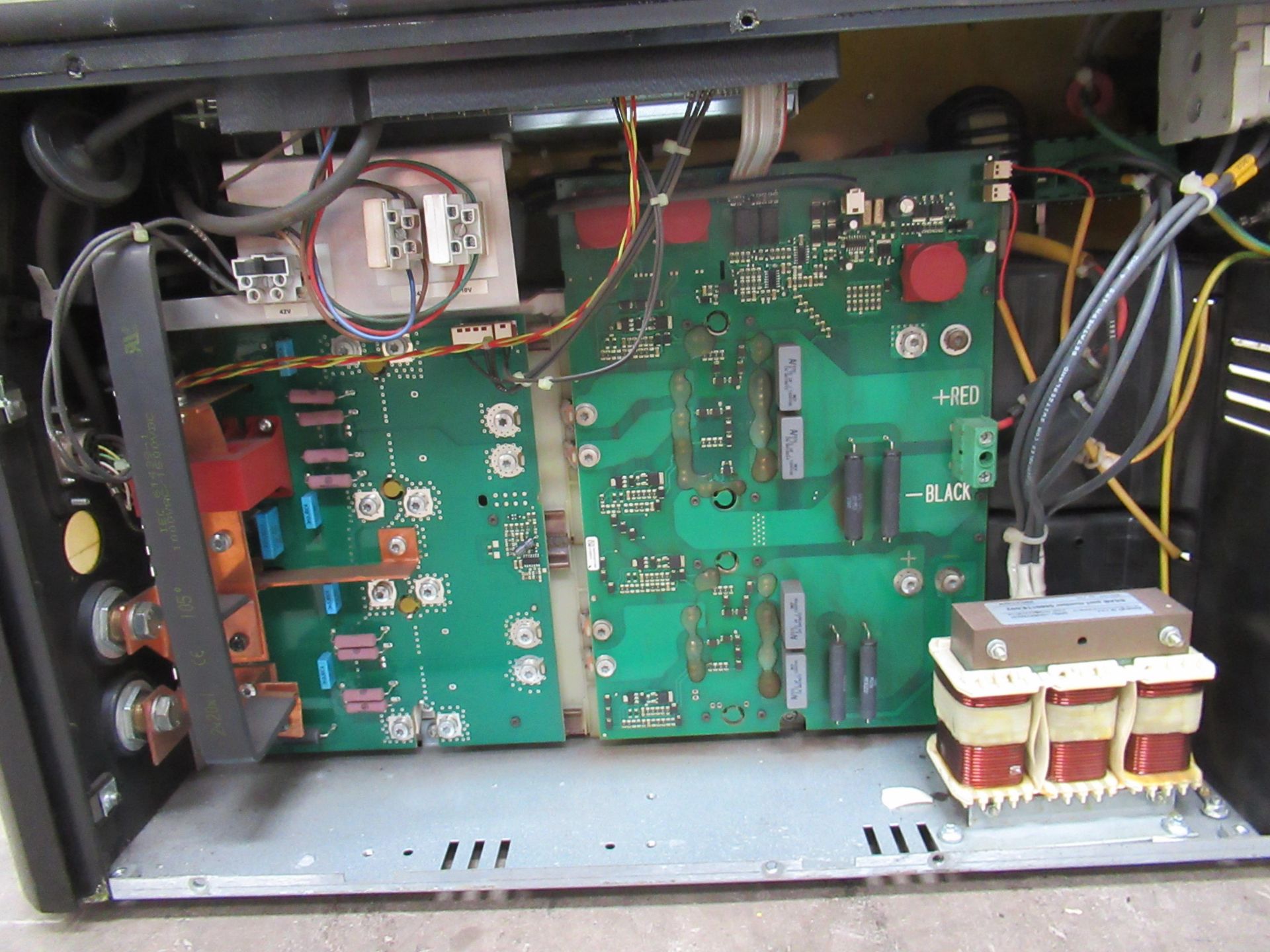 E5aB MiG C3000i Aristo MiG welder and built in wire feed - Image 7 of 7