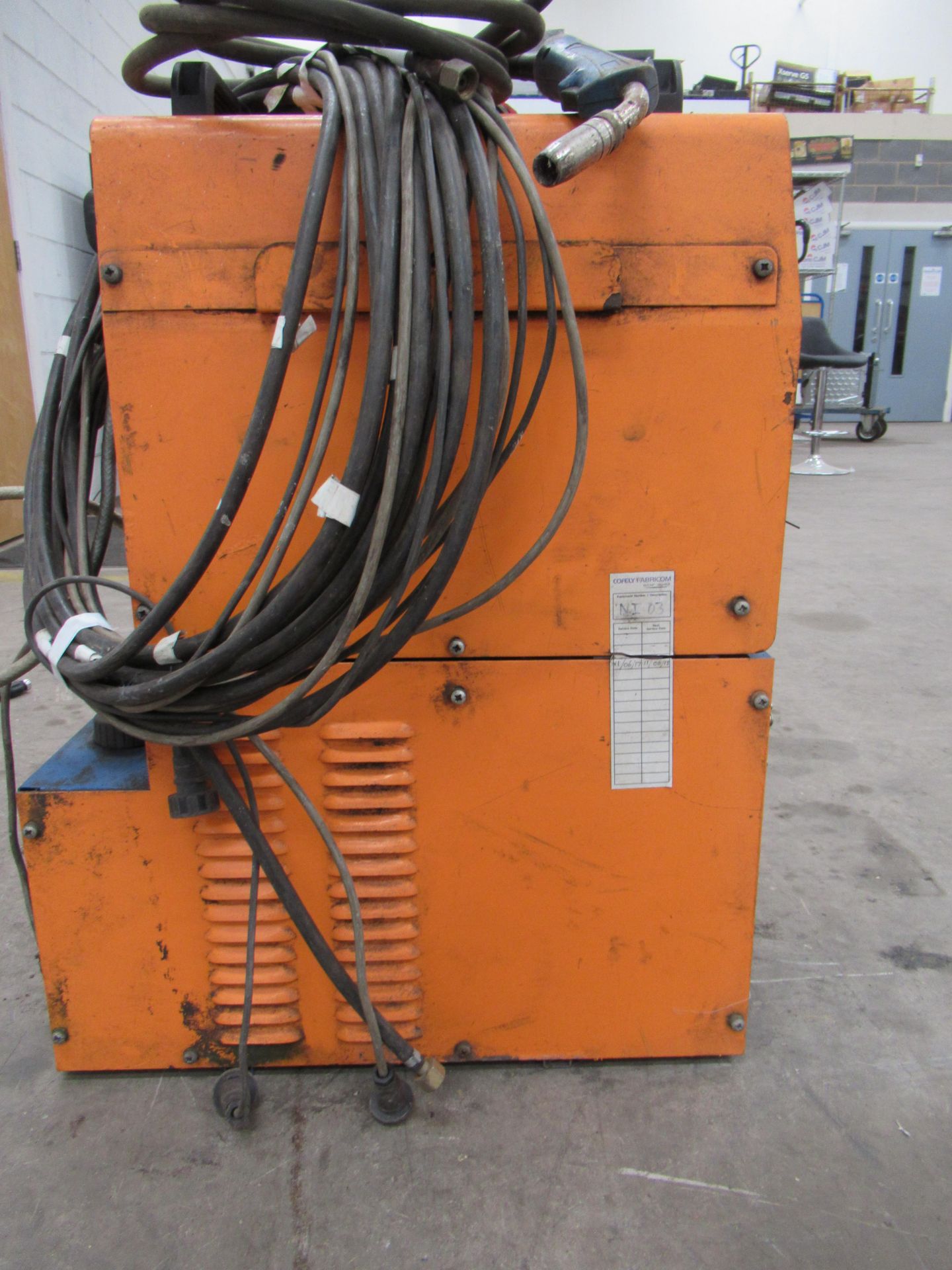 Newarc R4000 MiG welder with water cooler and Newarc WFU12RD wire feed with torch and leads - Image 2 of 9