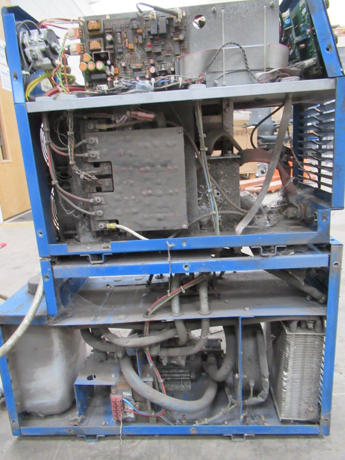 Newarc R4000 MiG welder with water cooler and Newarc WFU12RD wire feed with torch and leads - Image 6 of 9