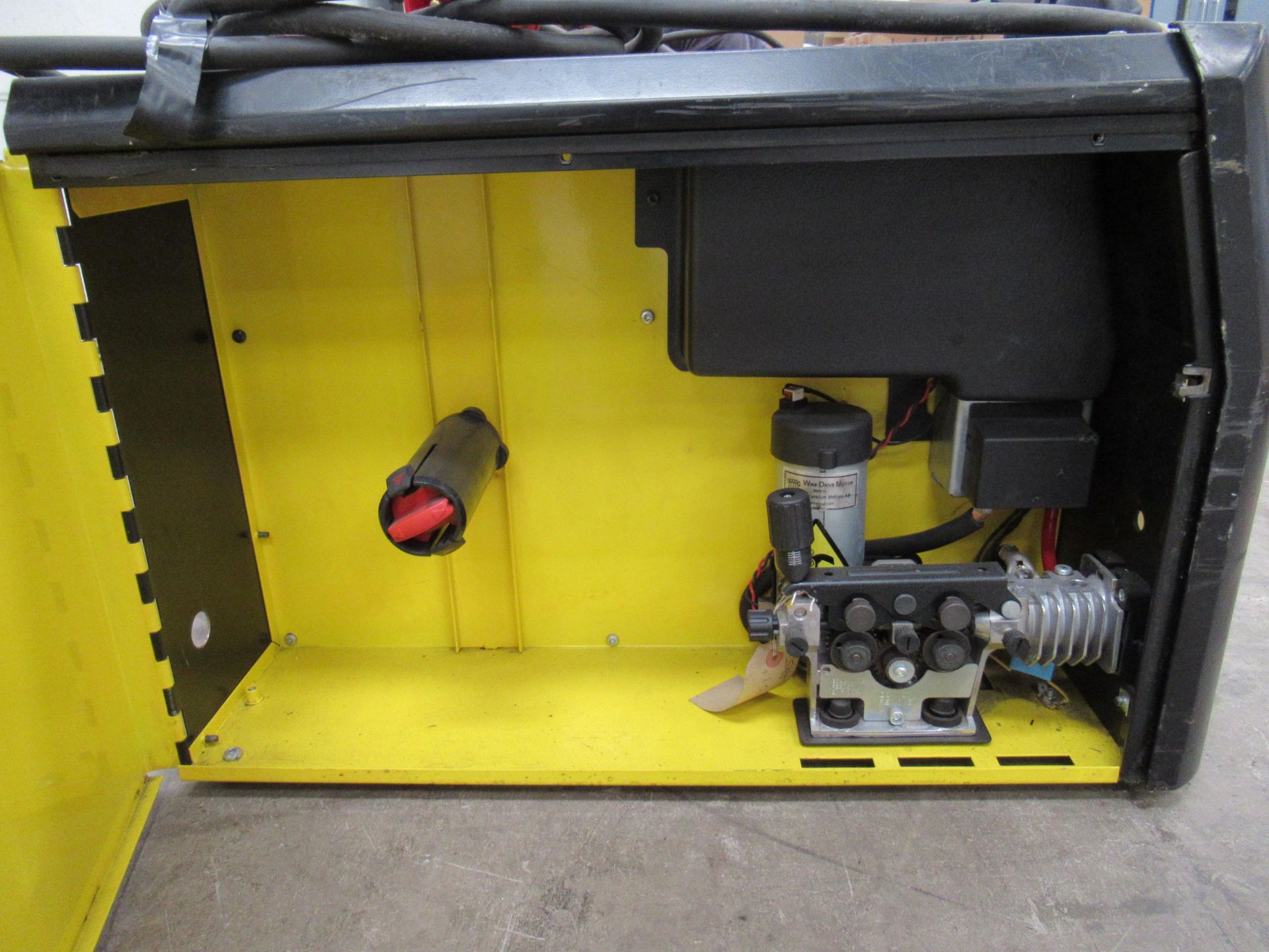 E5aB MiG C3000i Aristo MiG welder and built in wire feed - Image 4 of 7