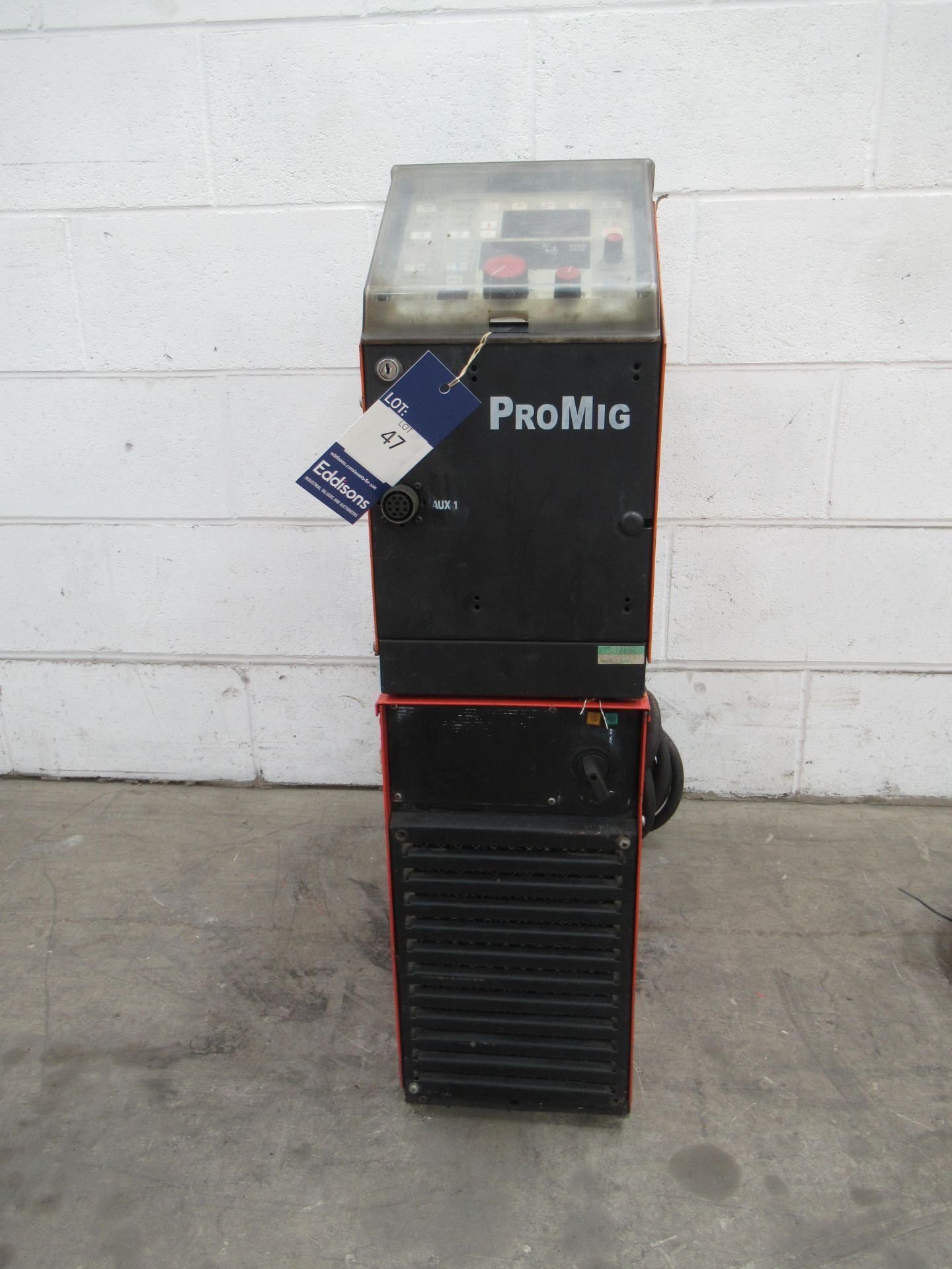 Kemppi MXE Process synergic Promig 540R Welder with Kemppi Pro 3000 power source c/w leads and torch