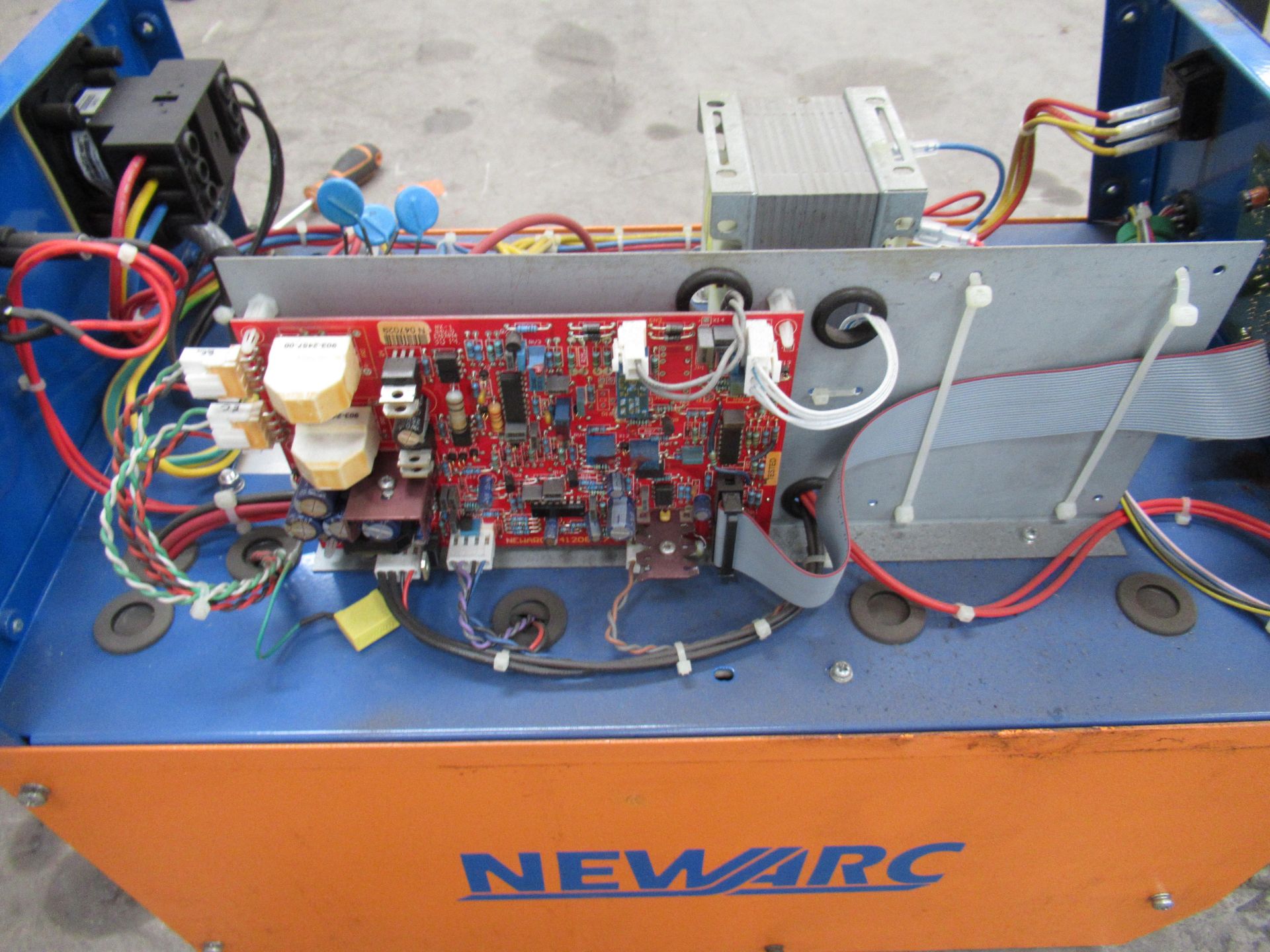 Newarc R4000CC welder CC power source - Image 8 of 10