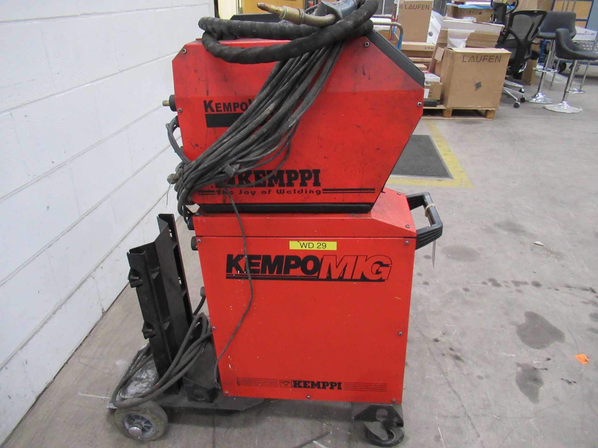 Kemppi Kempomig 4000 and Kemppi Kempoweld wire 400 MiG welder including wire feed, torch, and leads - Image 2 of 10