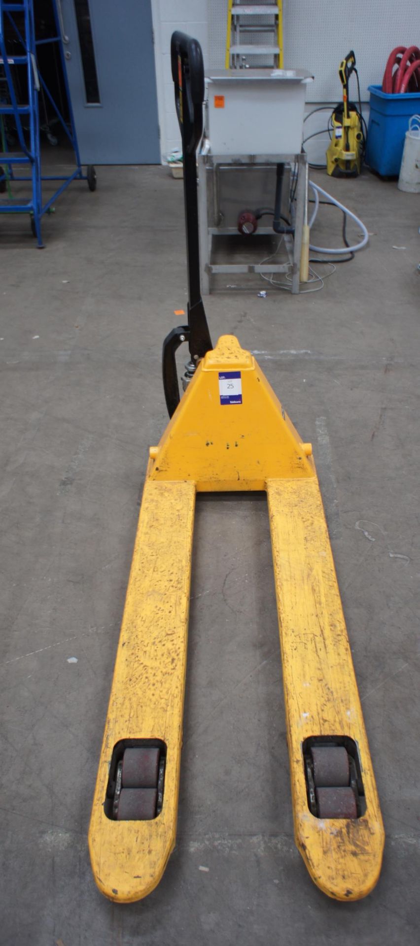 Hand Operated Pallet Truck - Image 2 of 3