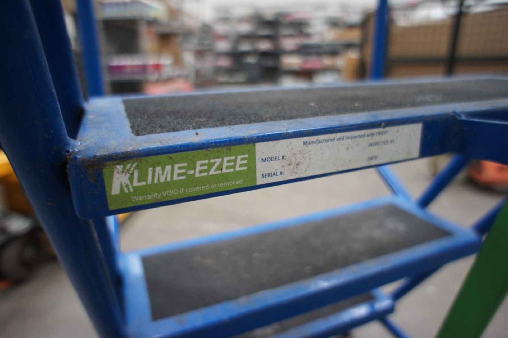 Kume-Ezee 8-Tread Mobile Warehouse Steps - Image 4 of 5