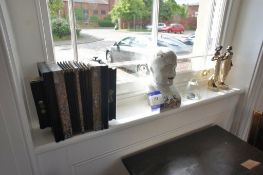 5 x Various Decorative Items to Windowsill