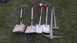 Quantity of Manual Digging Tools