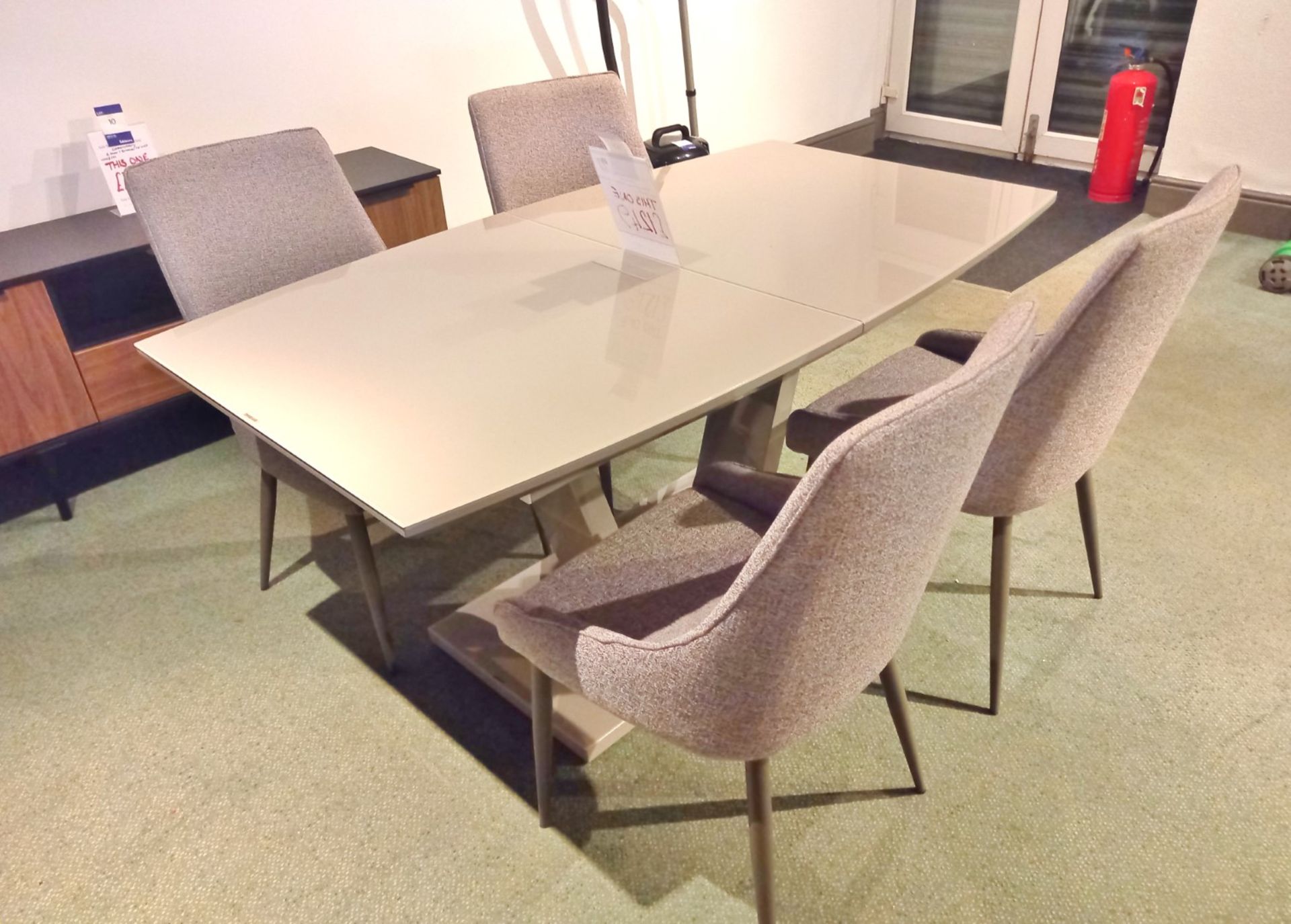 Venice Extending Table & 4 Chairs (2000 x 900 fully extended) Rrp. £1249 - Image 3 of 5