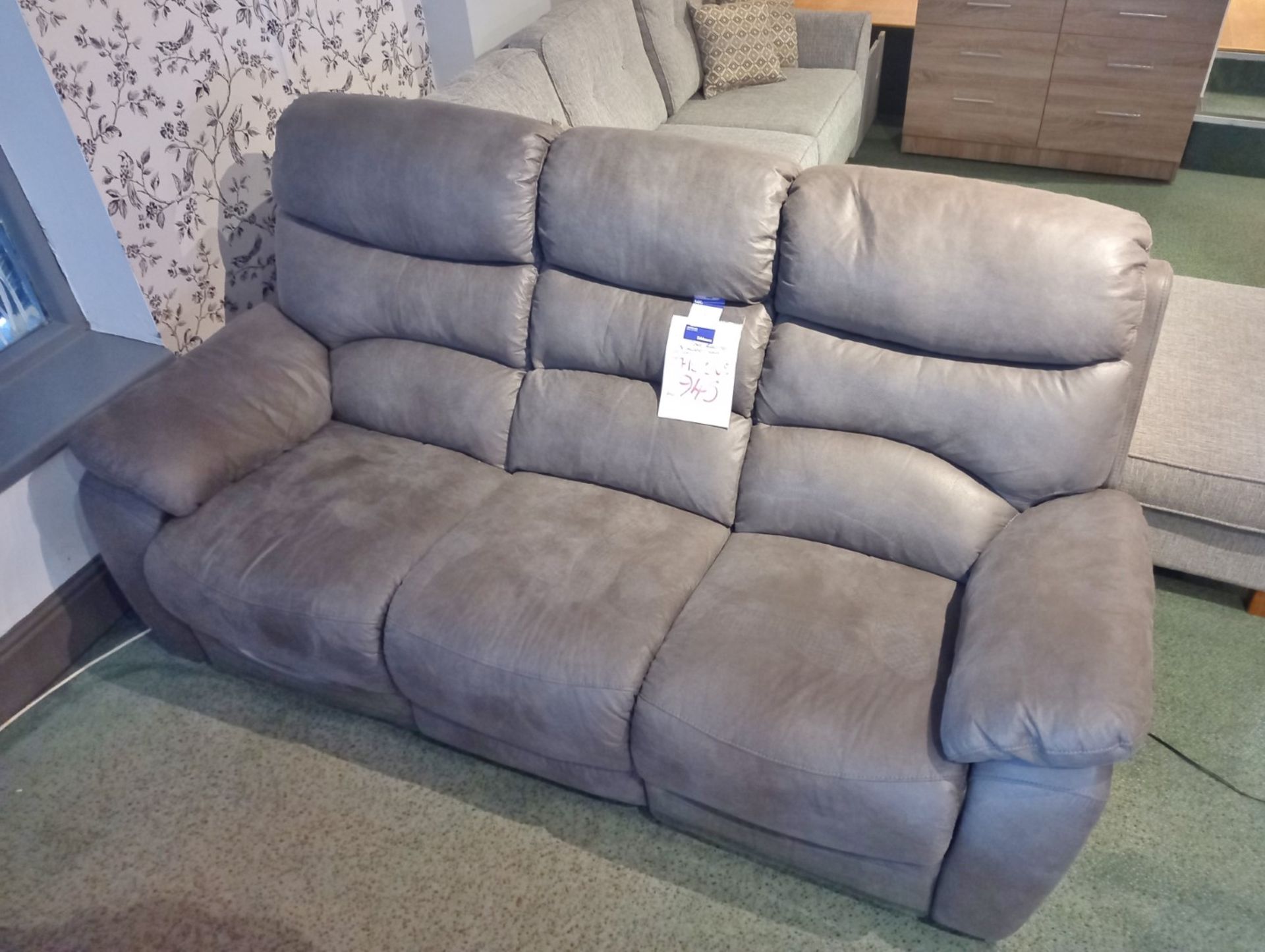 Power Recliner 3-Seater Sofa Rrp. £945