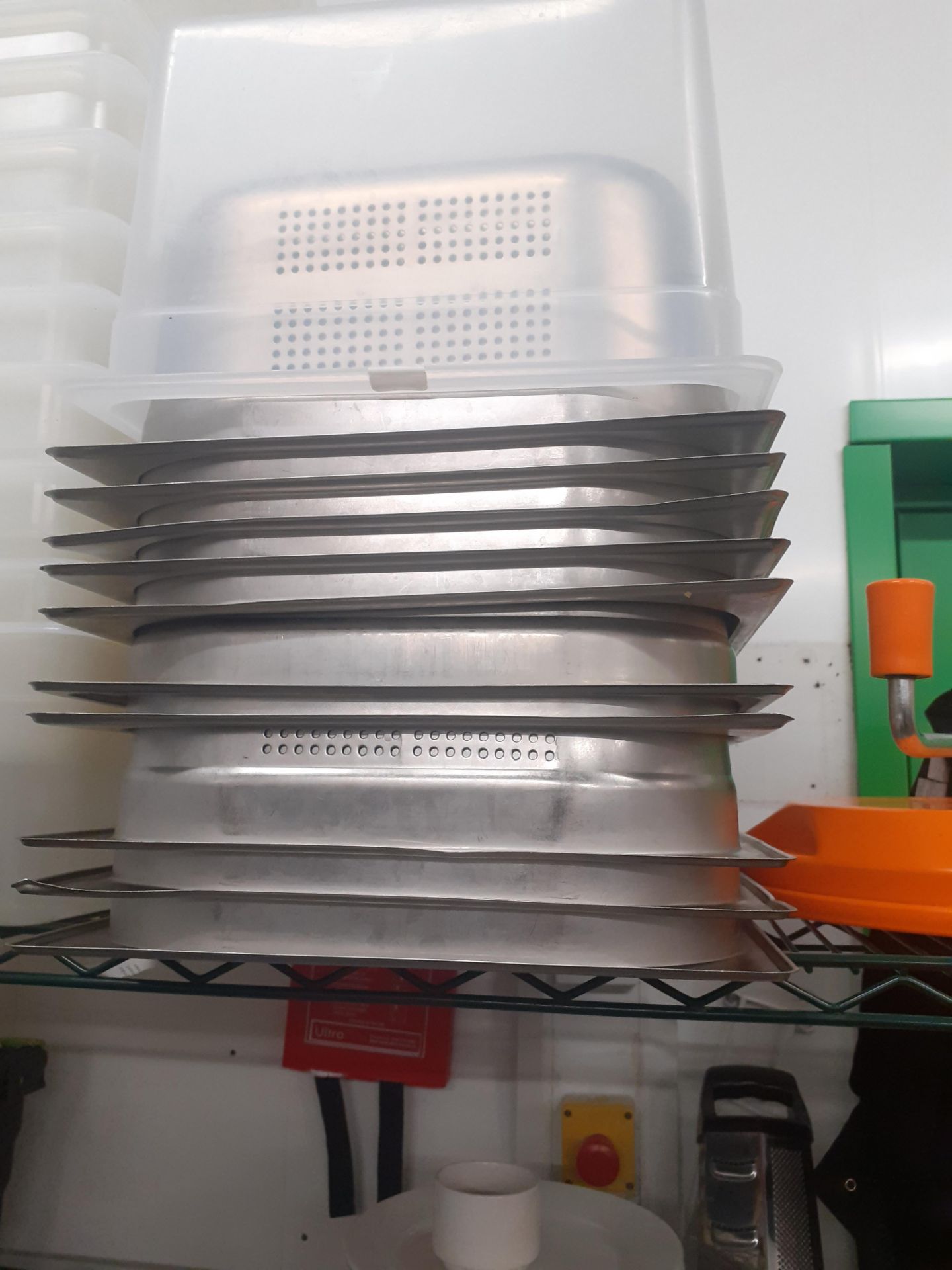 Quantity of Stainless Steel Gastronorm Trays, approx.20 - Image 3 of 5