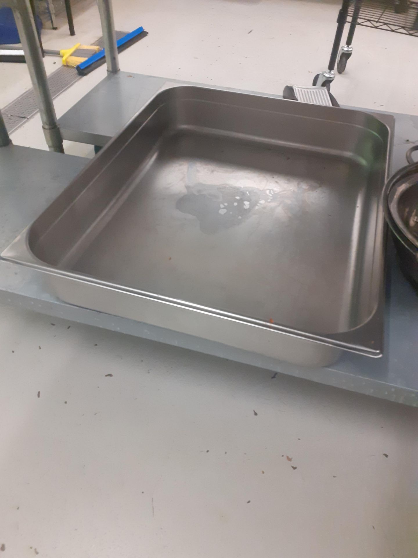 Quantity of Stainless Steel Gastronorm Trays, approx.20 - Image 2 of 5