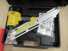 Clarke Contractor Pnumatic Nail Gun in Case