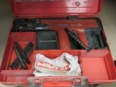 Hilti DX450 Nailer in Case