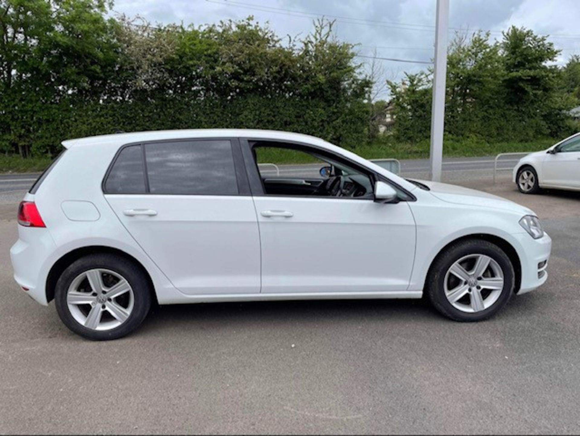 VW Golf 1.6 TDi 110 Match Edition five door hatchback, registration VE16 ZGM, first registered 21 - Image 9 of 16