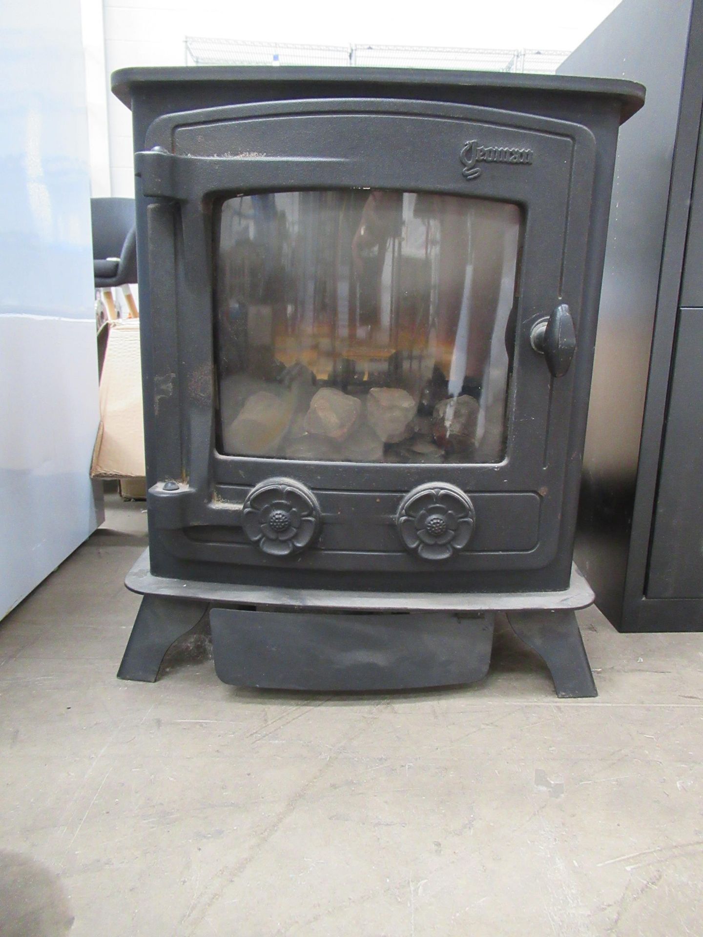 Yeoman 'Wood Burner effect' Gas Stove