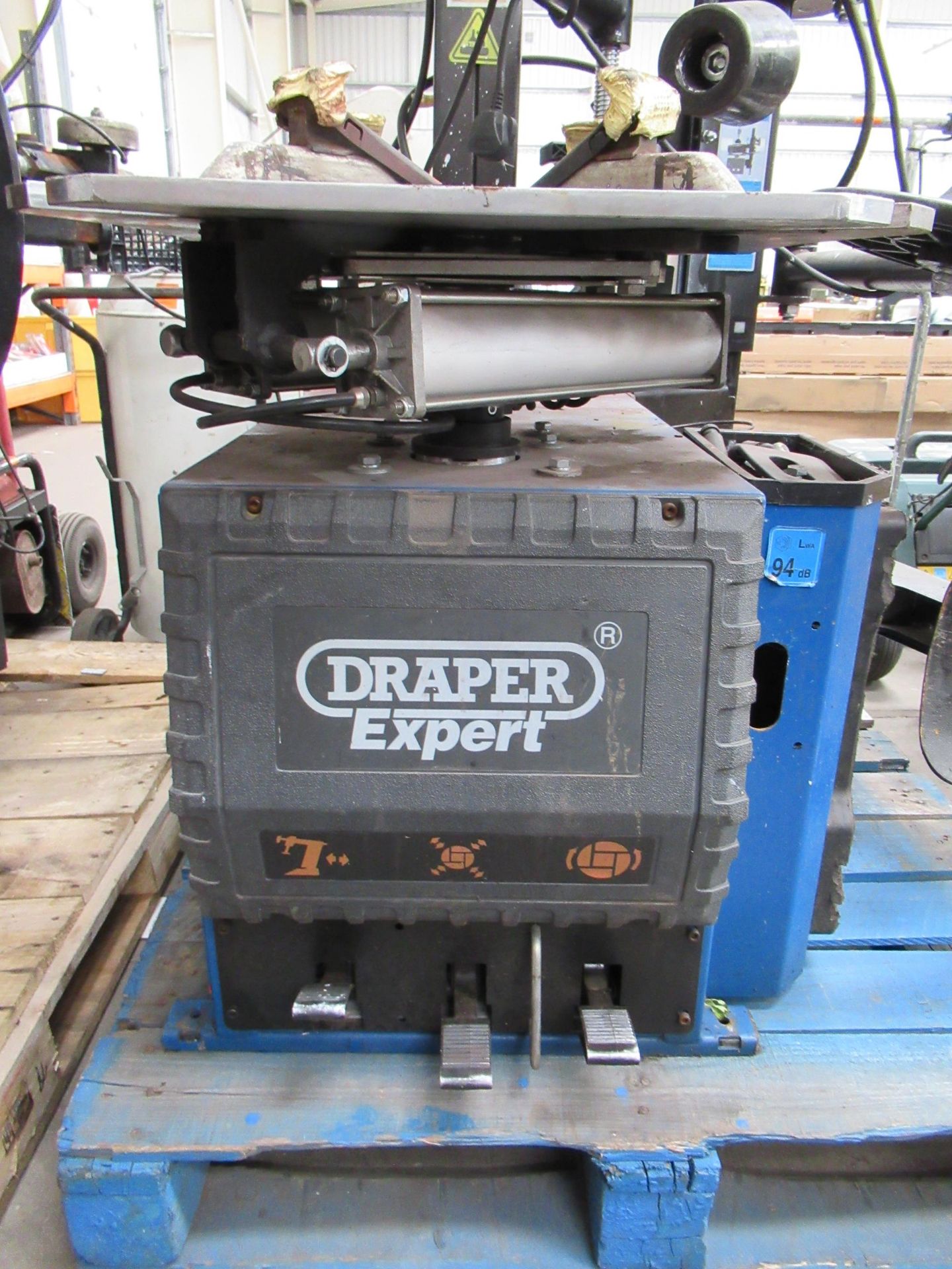 Draper Expert Wheel/Tyre Changing Machine, 240V. Please note there is a £15 Plus VAT Lift Out Fee on - Image 2 of 6