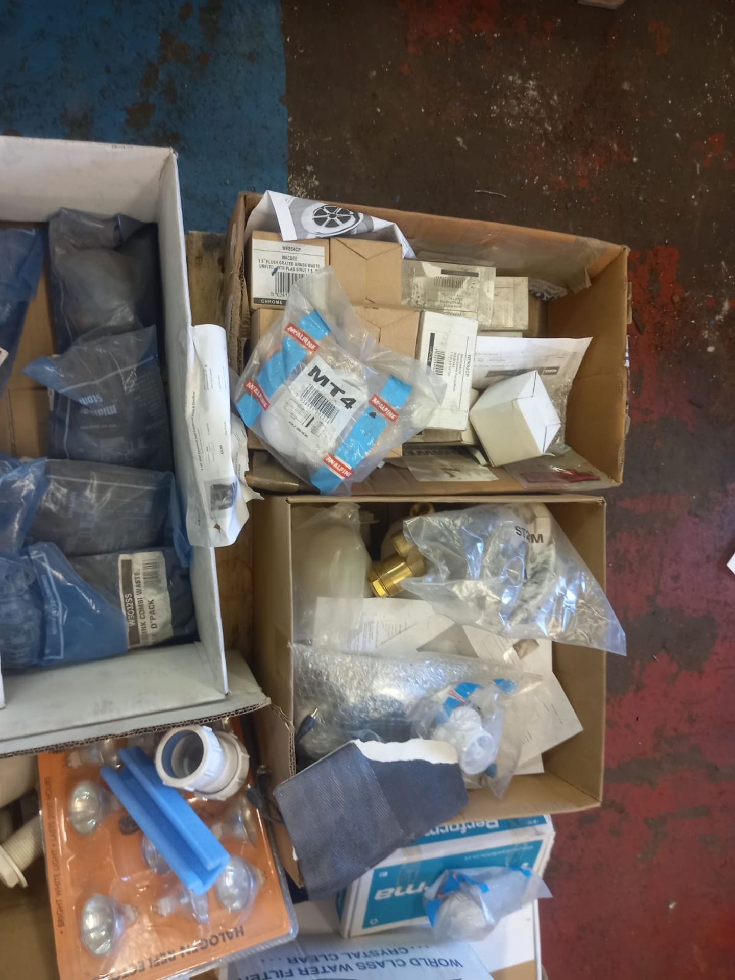 Contents of Pallet to include Plumbing Hardware, Electrical Components and Hinges etc - Image 3 of 4