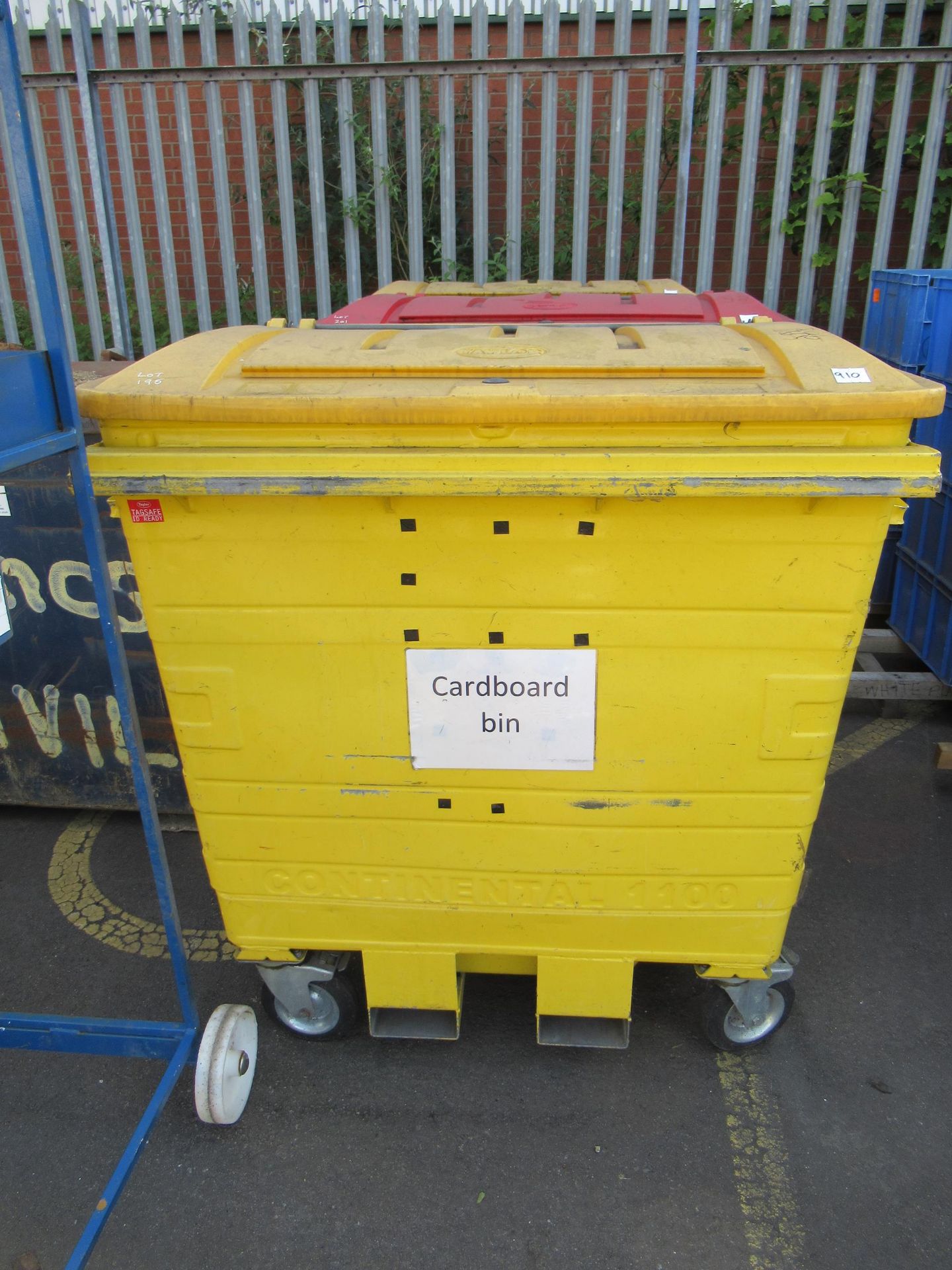 Taylor 440kg capacity bin