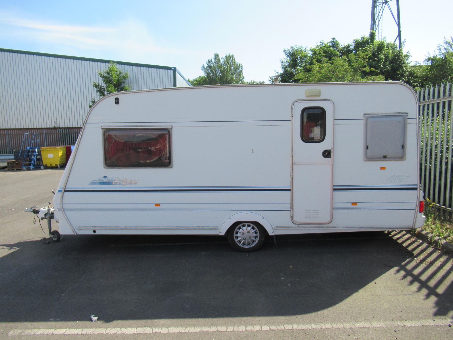 Lunar Solar Eclipse 462 two berth single axle caravan with double/two single beds. - Image 3 of 38