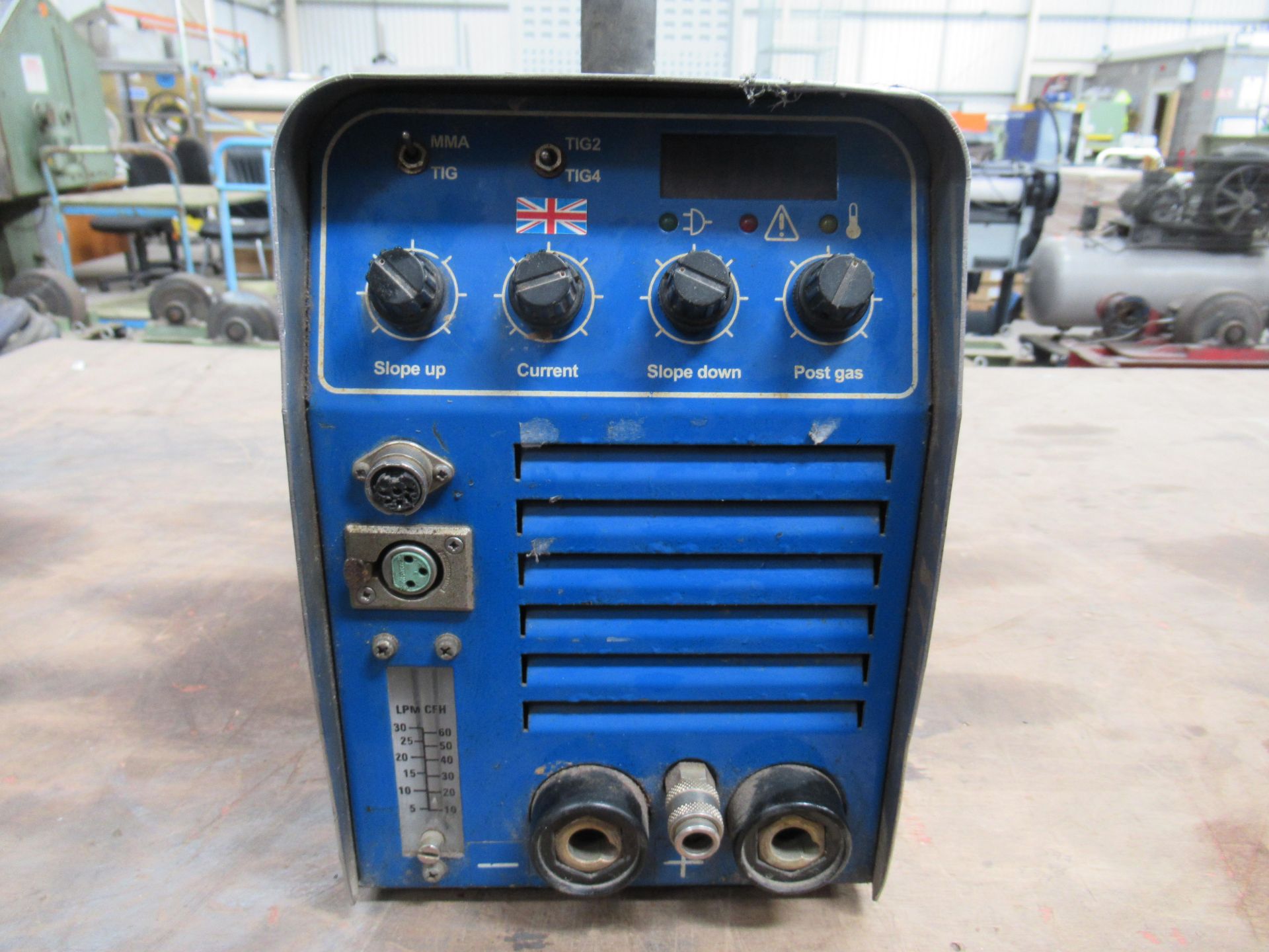 Newarc Viper 2500S Tig welder