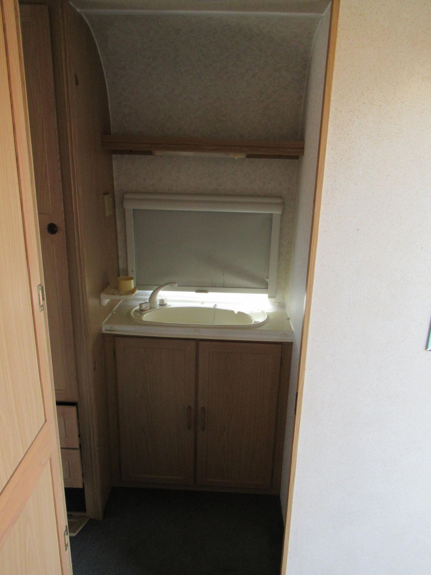 Lunar Solar Eclipse 462 two berth single axle caravan with double/two single beds. - Image 28 of 38