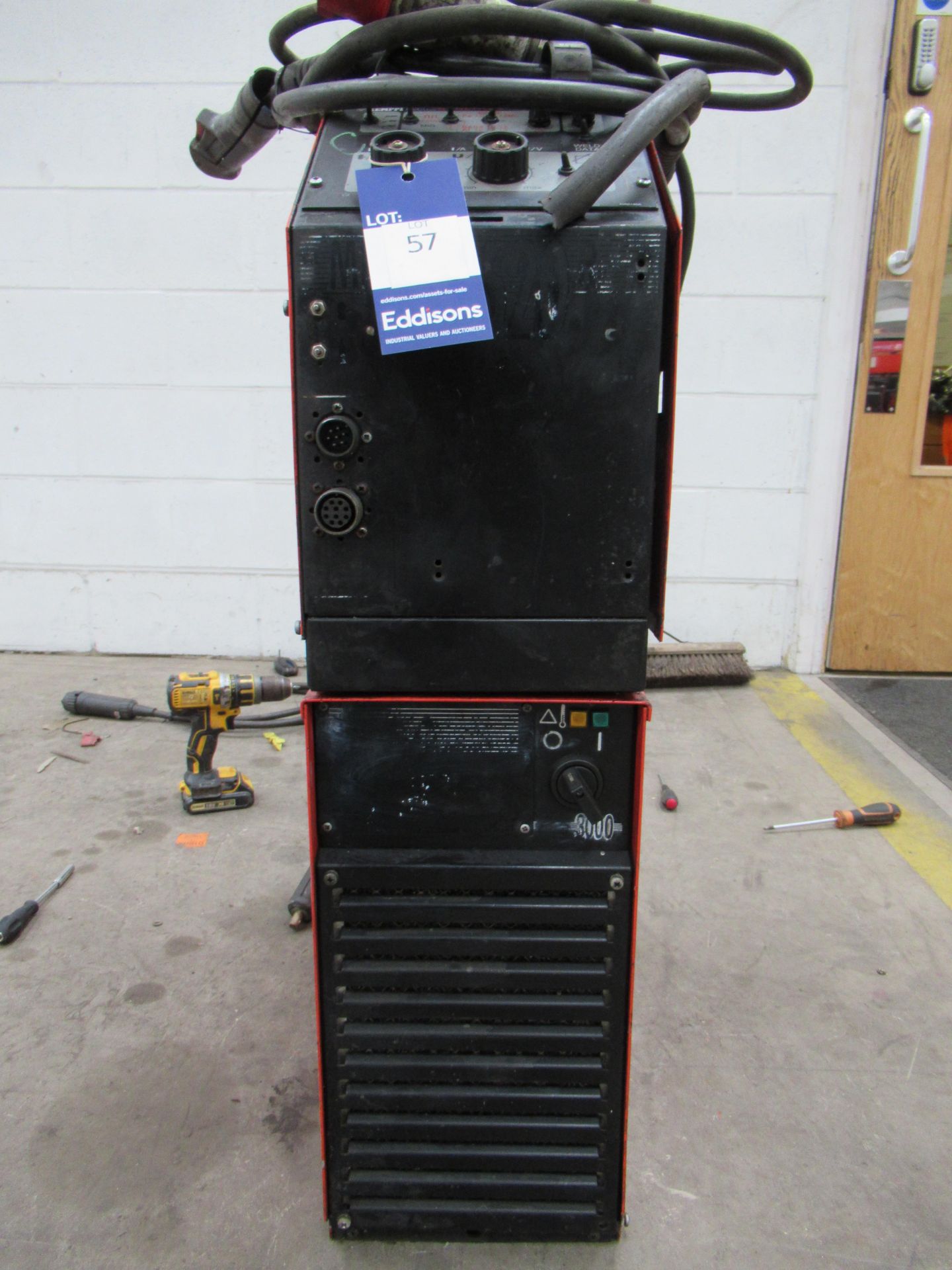 Kemppi ML synergic Promig 520R welder with Kemppi Pro 3000 power source with torch