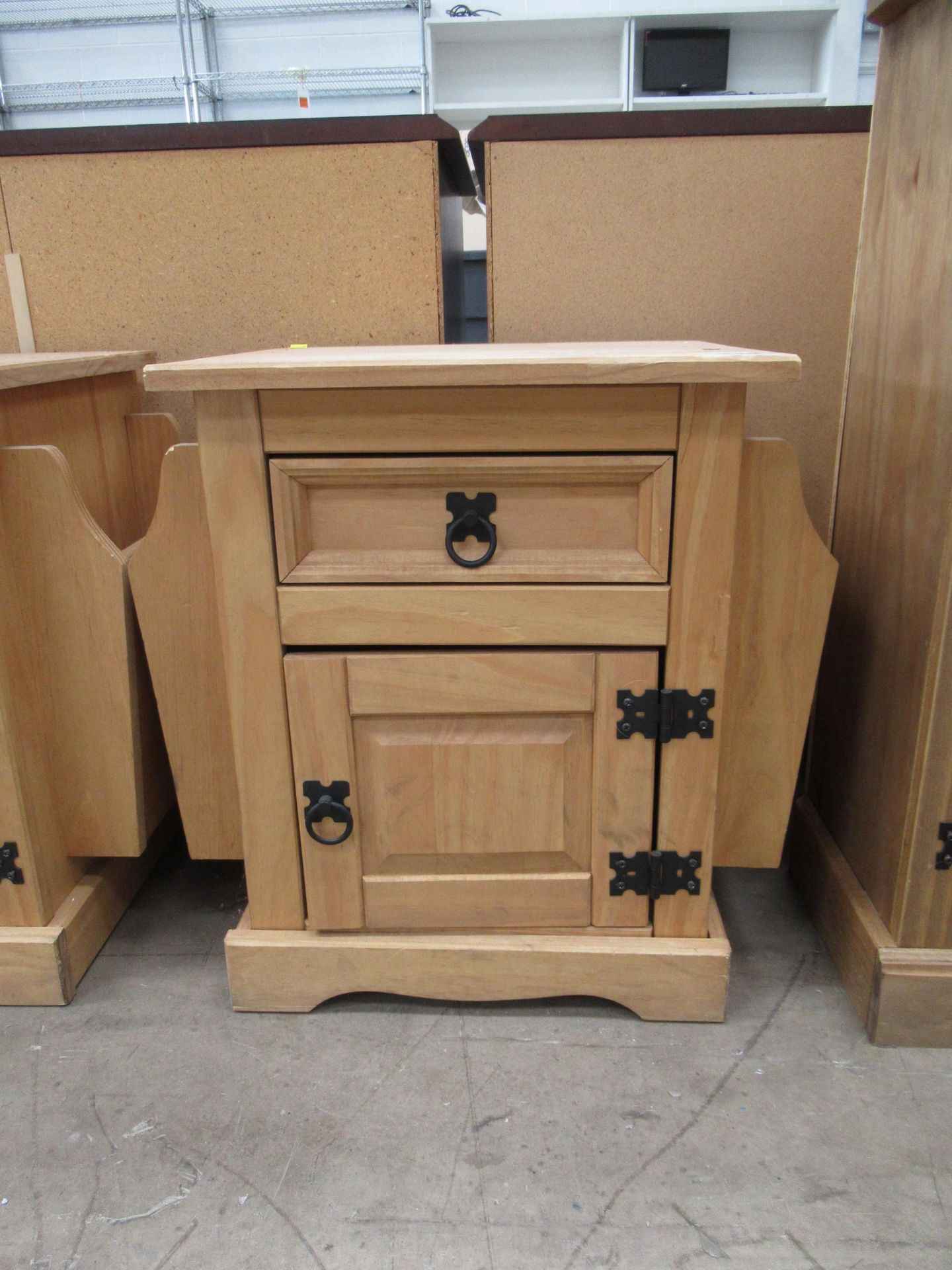 2 x Pine Single drawer and cupboard bedside cabinets - Image 2 of 5